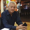 Знакомства: Искандер Какеев, 69 лет, Бишкек
